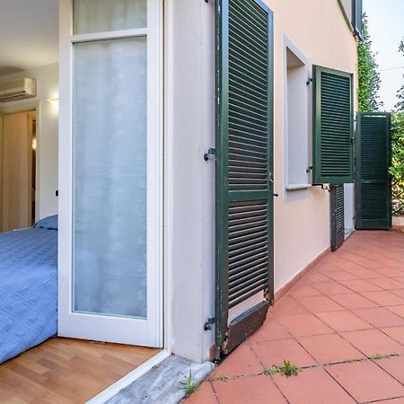 Ferienwohnung Piana Di Solaro Modern Flat & Swimming Pool Lerici Exterior foto