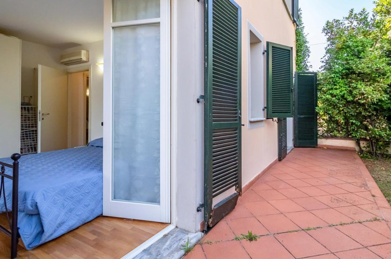 Ferienwohnung Piana Di Solaro Modern Flat & Swimming Pool Lerici Exterior foto